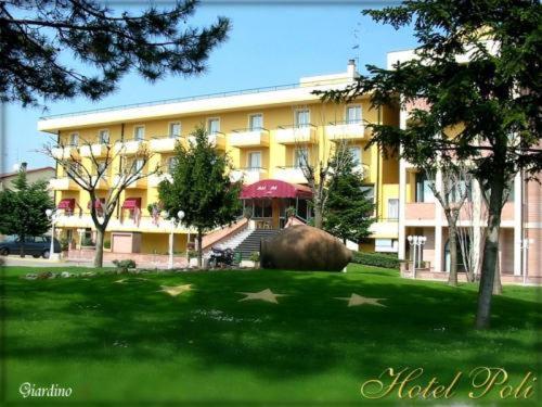 Hotel Poli 카스텔노보디소토 외부 사진